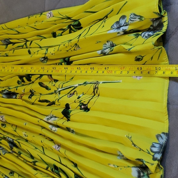 o.p.t Floral Vimmy Tiered Pleated Maxi Dress Yellow Size L - Picture 12 of 12